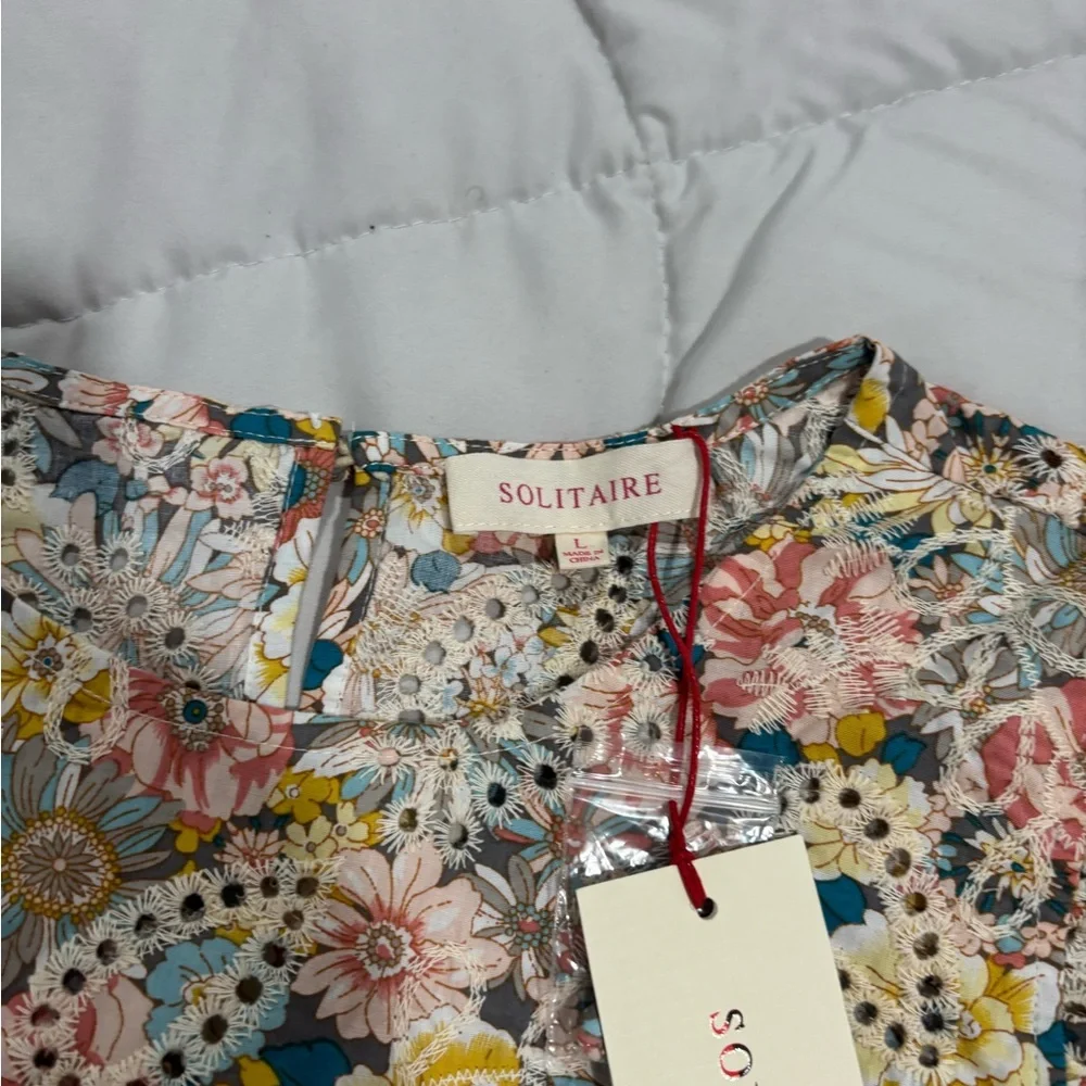 Solitaire Vibrant Floral Top - Picture 3 of 4